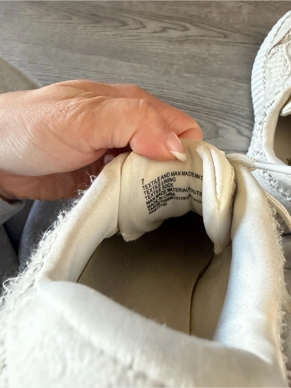 Universal Thread Cream Woven Lace-Up Women's Sneakers
